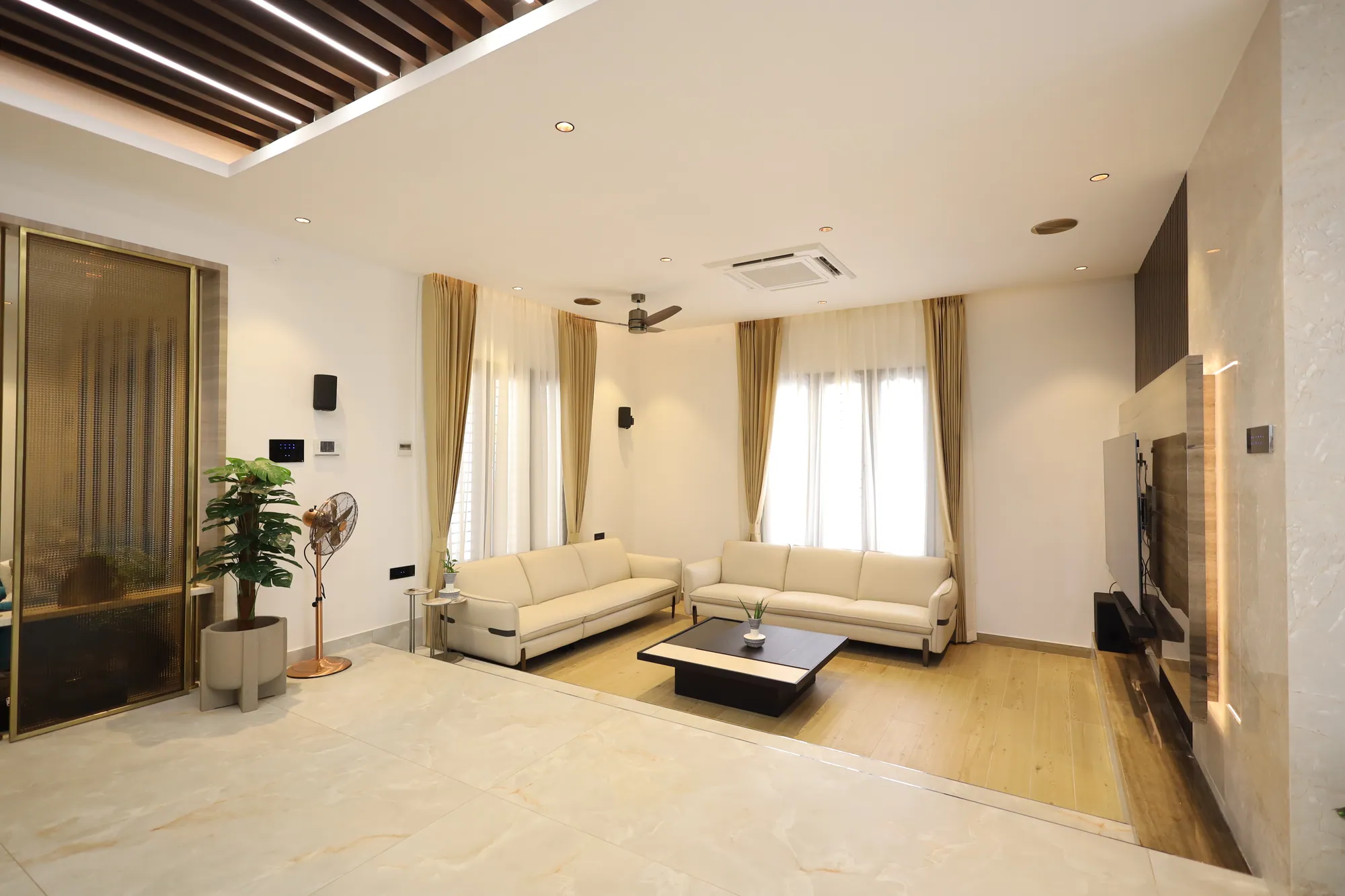 Natesh — a luxury residence by Jehovah Builders, frame 14 of 19.
